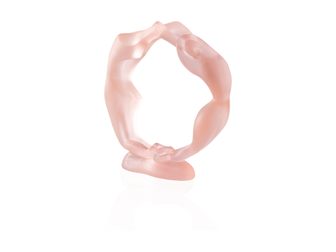 Daum Alliance de Natacha Mondon 375ex pink glass ring sculpture