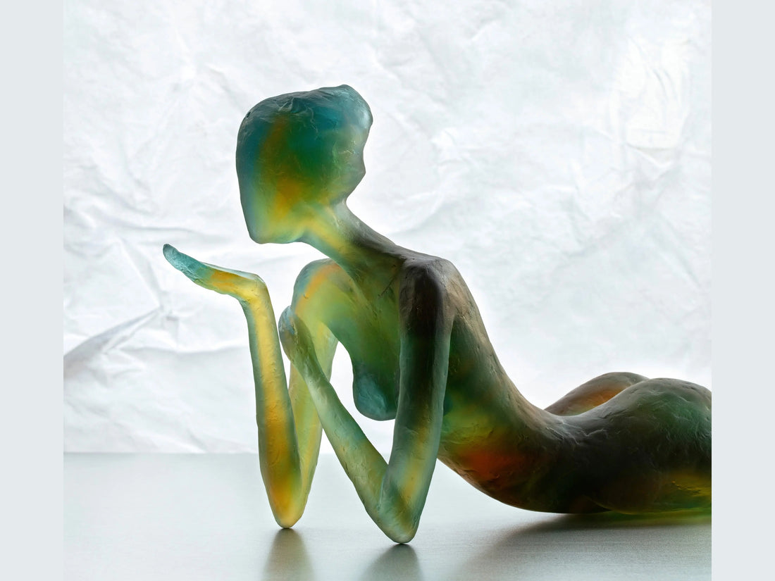 Daum Darling de Sylvie Mangaud 375ex glass sculpture of a reclining female figure in teal.