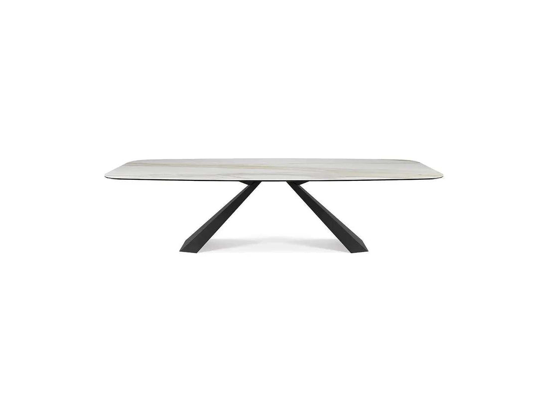 Cattelan Italia ELIOT Keramik dining table with marble top and modern grey chairs.