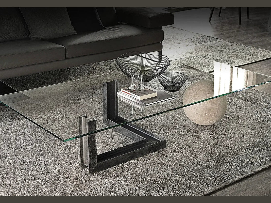 Luxury LEVANTE- Benjamin & Maxwell