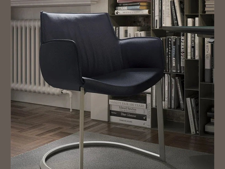 Luxury RHONDA Cantilever - Benjamin & Maxwell