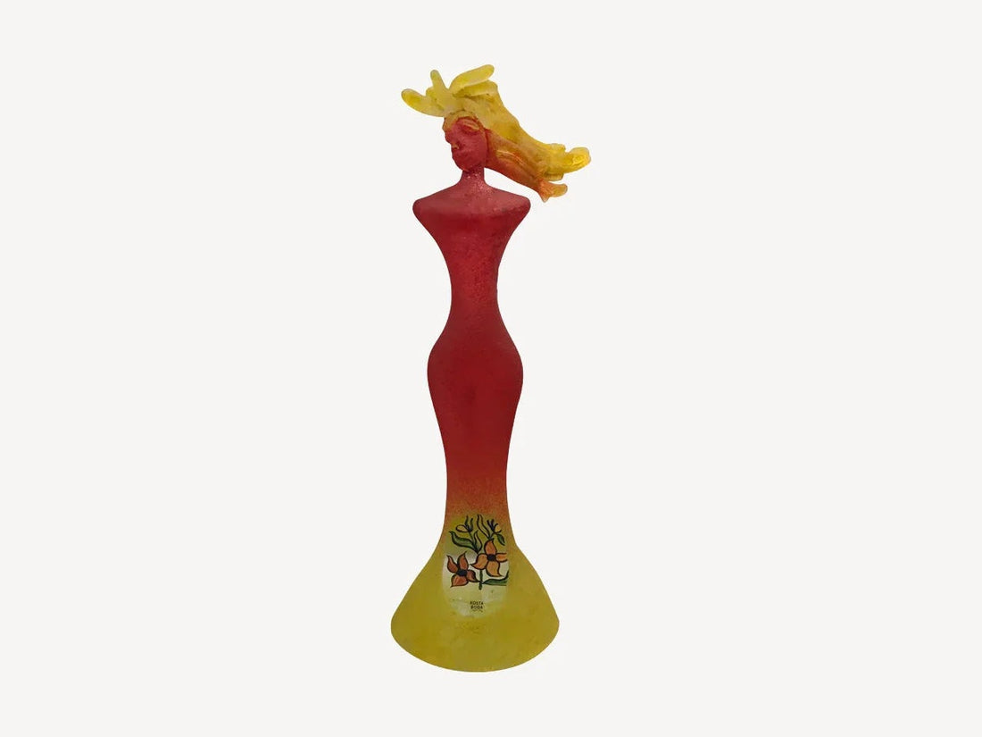 Luxury Red Lady - Benjamin & Maxwell