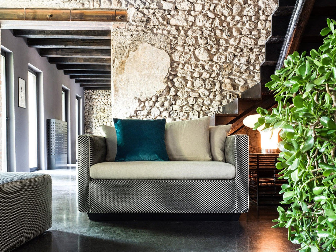 Luxury furniture Evely armchair - Benjamin & Maxwell