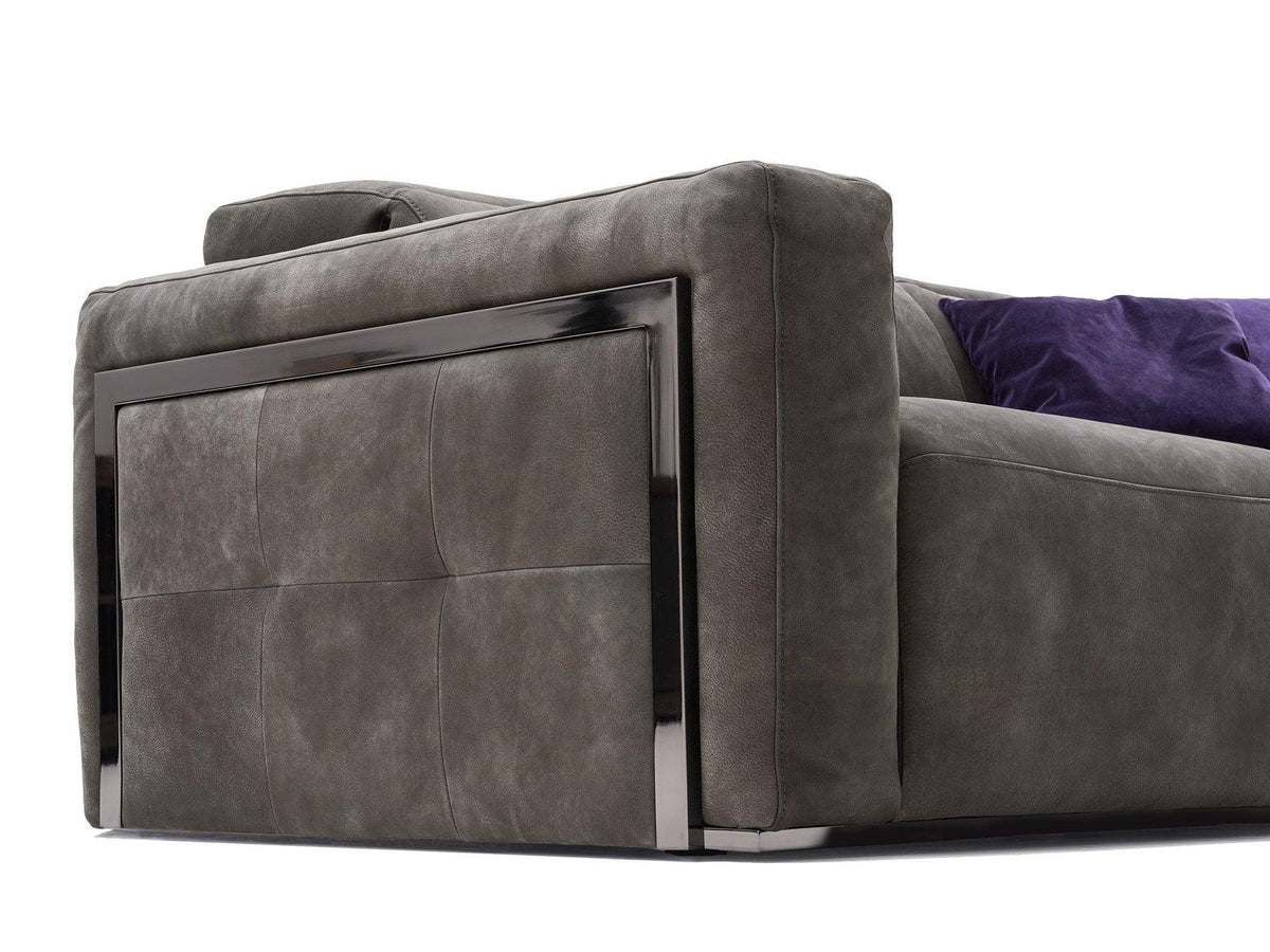Luxury furniture Momenti - Benjamin & Maxwell