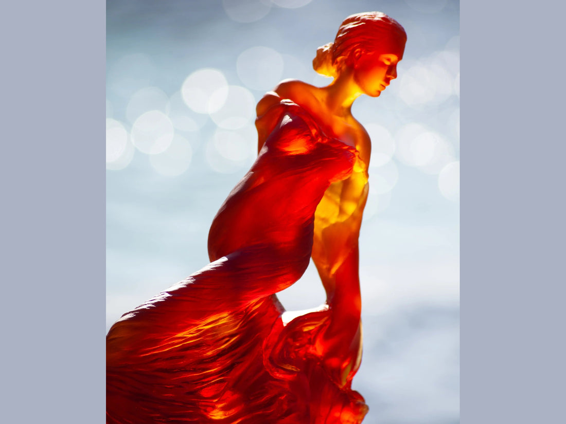 Daum Paloma de Nathalie Seguin 75ex amber glass sculpture
