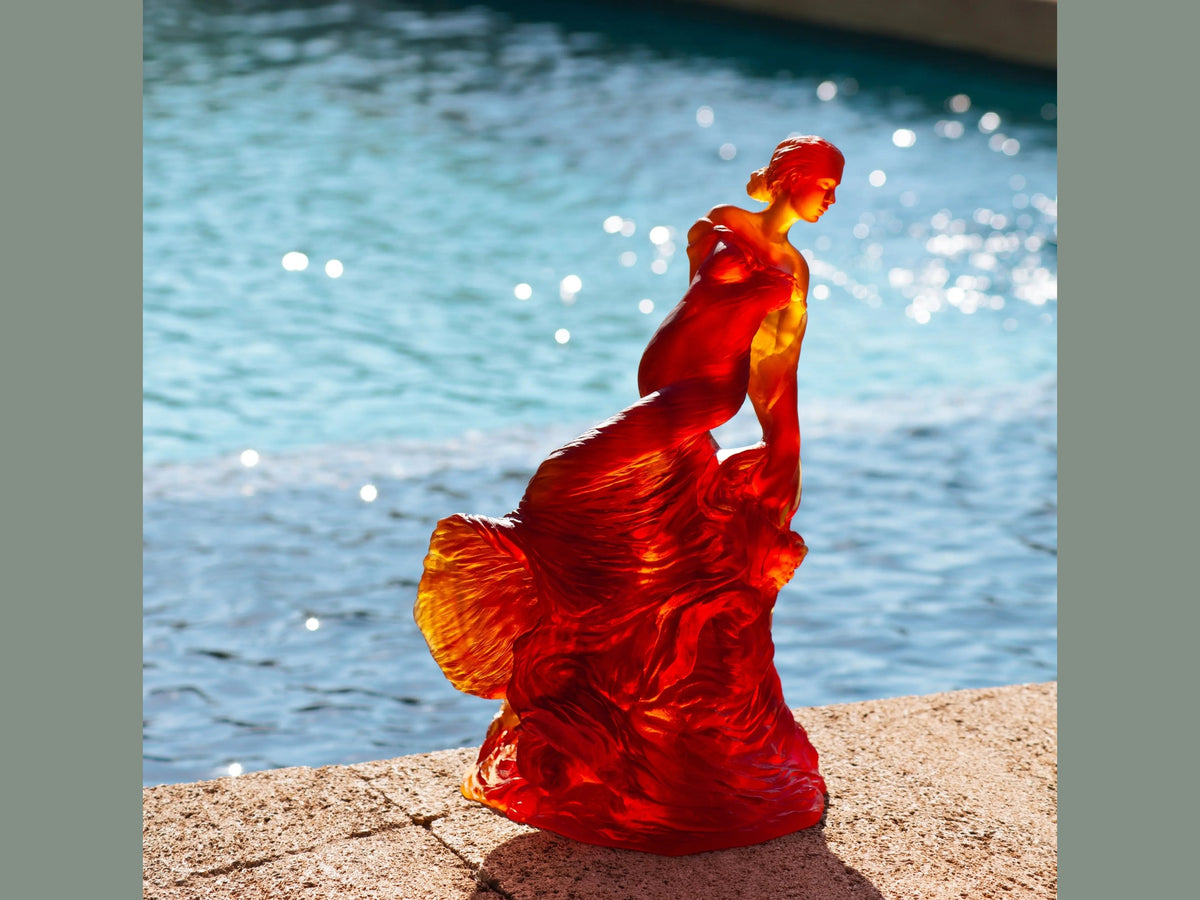 Daum Paloma de Nathalie Seguin glass sculpture in vibrant orange and red hues