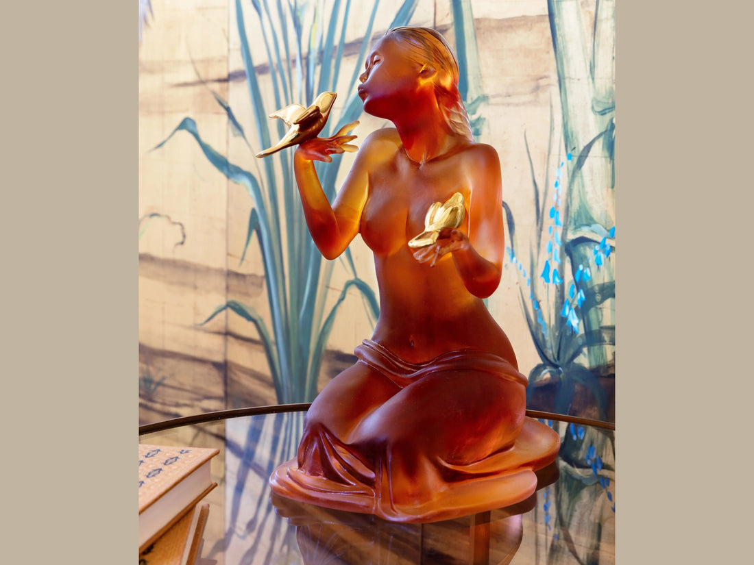 Daum Sara et les Oiseaux de Marie-Paule Deville-Chabrolle amber glass sculpture