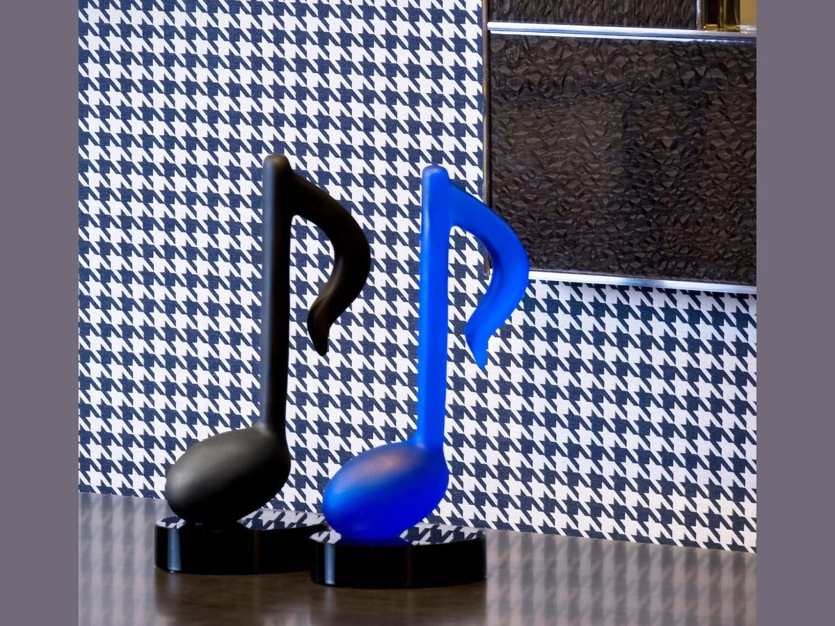 Daum Timeless Noire de Manu Katche 500ex musical note glass sculptures in black and blue.