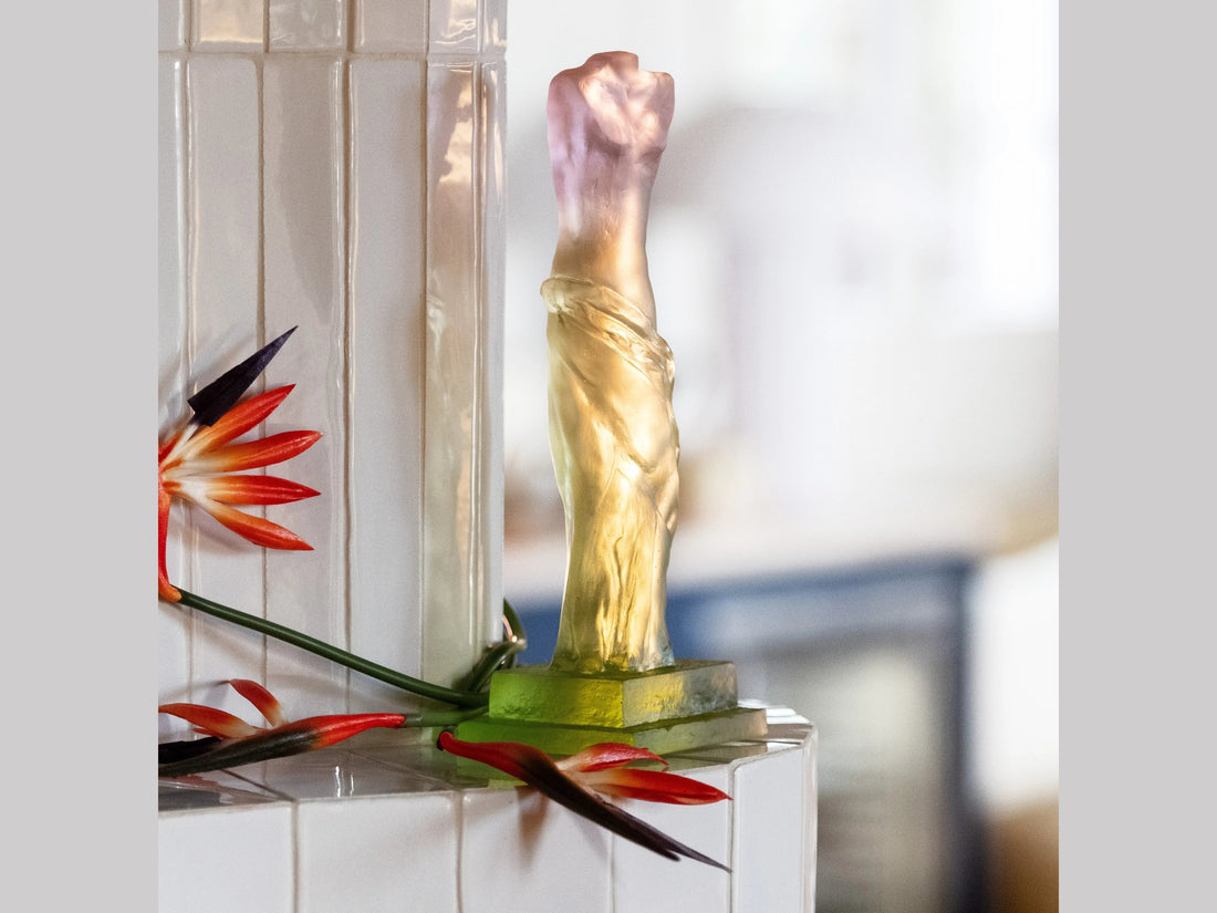 Daum Vénus de Laurence Bonnel glass sculpture with pink and yellow gradients on green base