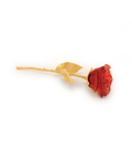 Rose éternelle rouge en verre de marque Daum, sculpture artistique avec détails délicats et finition brillante.