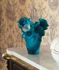 Rose Passion Vase petit modèle Bleu, fleur blanche - Daum
