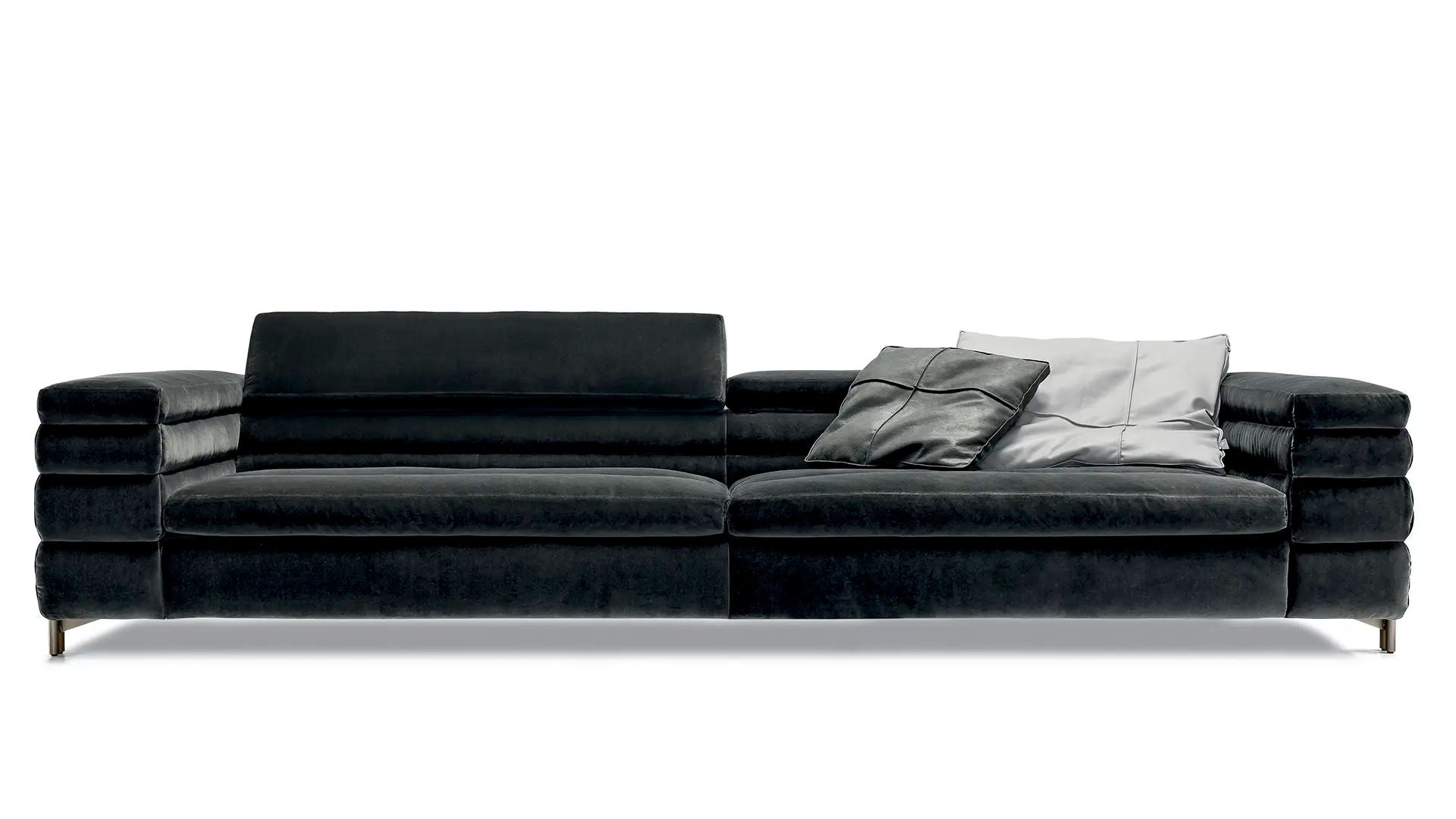 Mayfair by Arketipo – Modern Upholstered Armchair