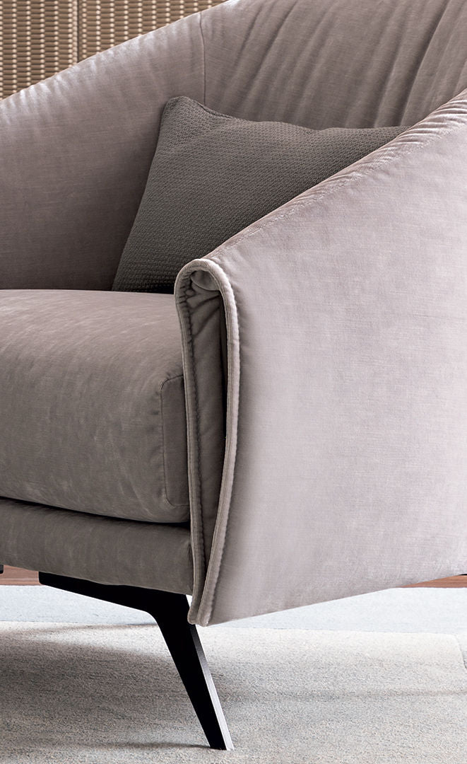 Saddle Armchair Upholstered With Armrests By Bonaldo