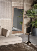 Specchio con cornice in legno di design Musa