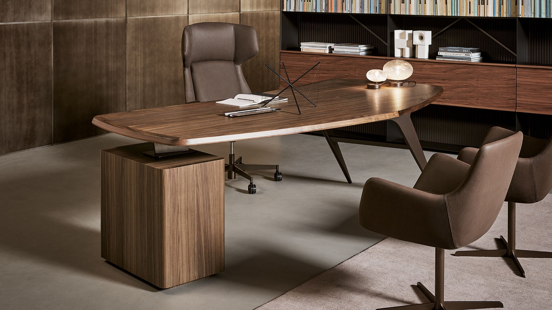 Diver Executive Desk by Bonaldo