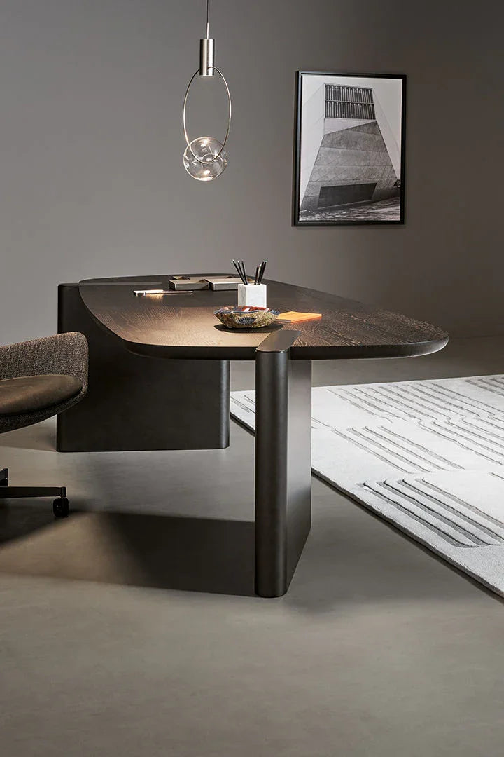 https_3A_2F_2Fcdn.bonaldo.com_2Fwp-content_2Fuploads_2F2024_2F04_2Fbonaldo-executive-flatiron-main-slider-03 - Benjamin & Maxwell