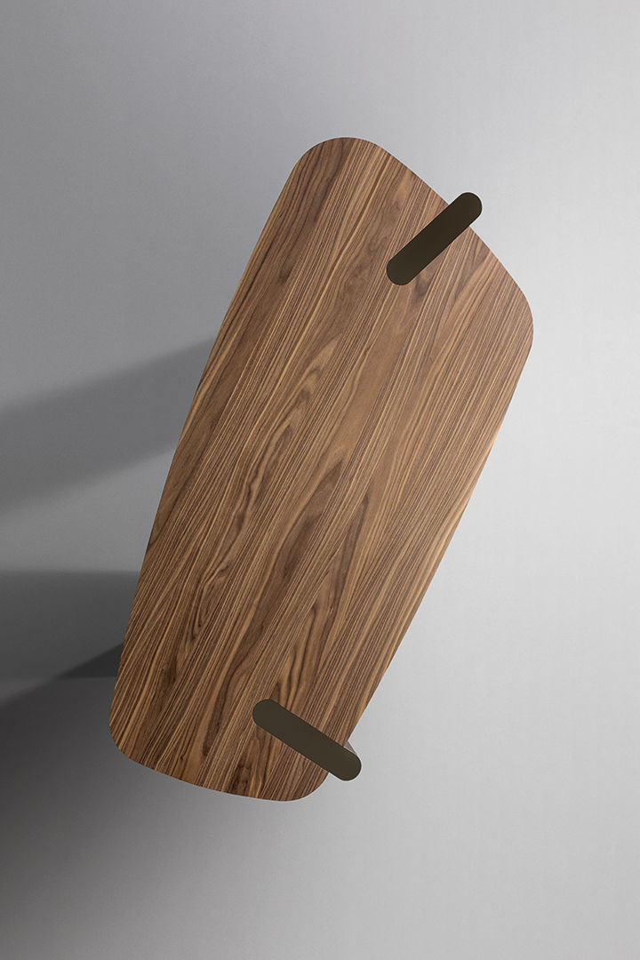 Flatiron: presentational desk or table | Bonaldo