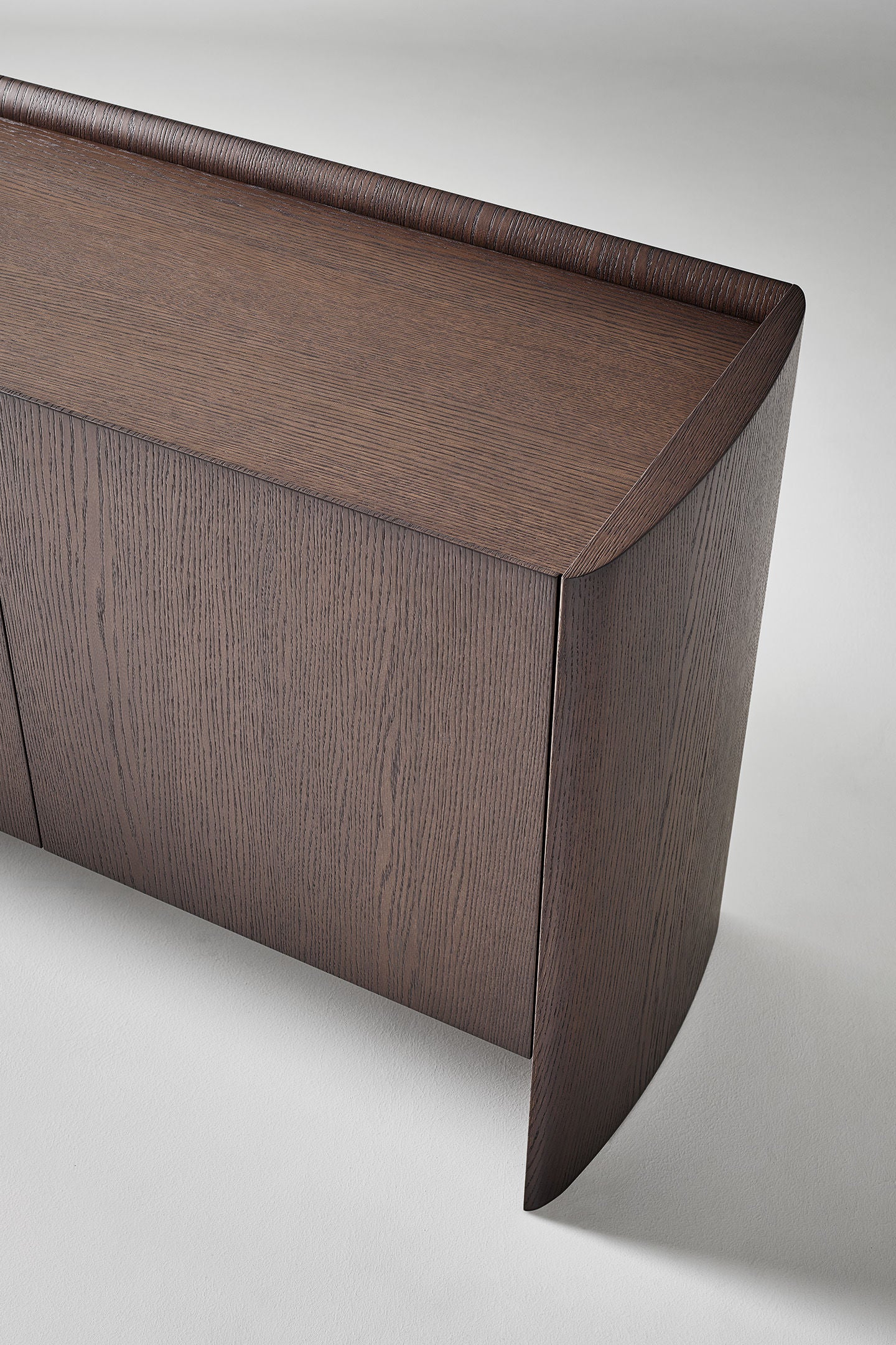 Alicanto - Oak designer sideboard | Bonaldo