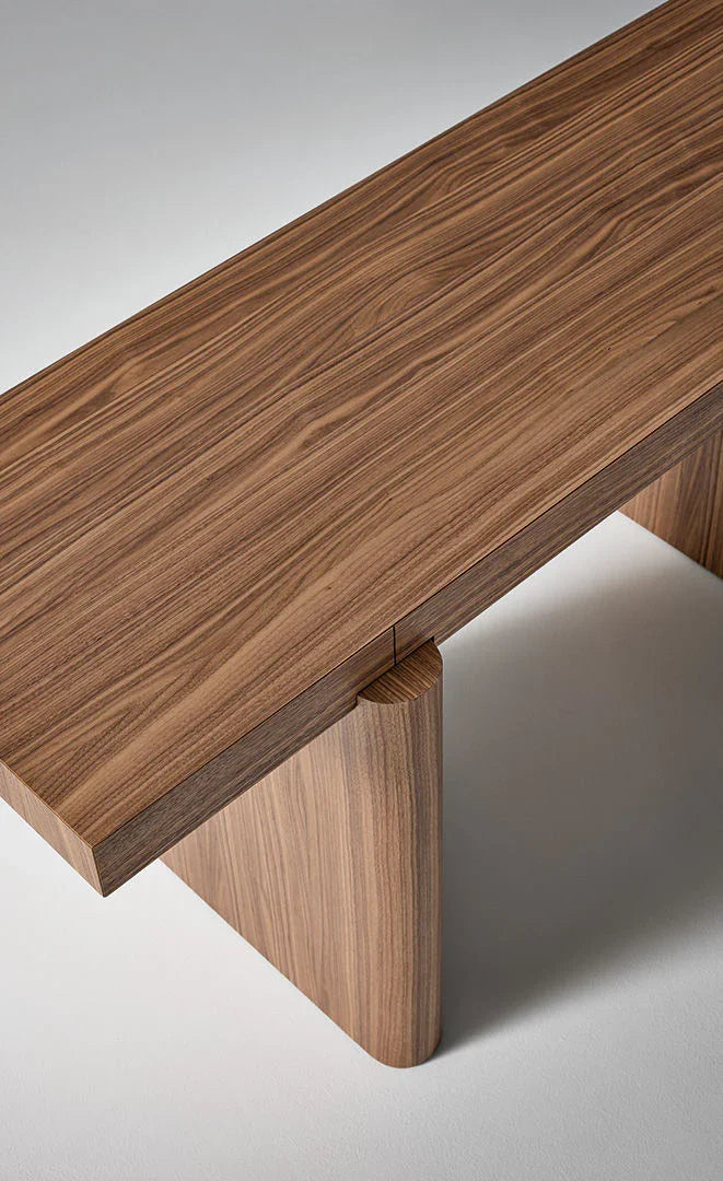 https_3A_2F_2Fcdn.bonaldo.com_2Fwp-content_2Fuploads_2F2026_2F04_2Fbonaldo-complementi-blocco-desk-stilllife - Benjamin & Maxwell