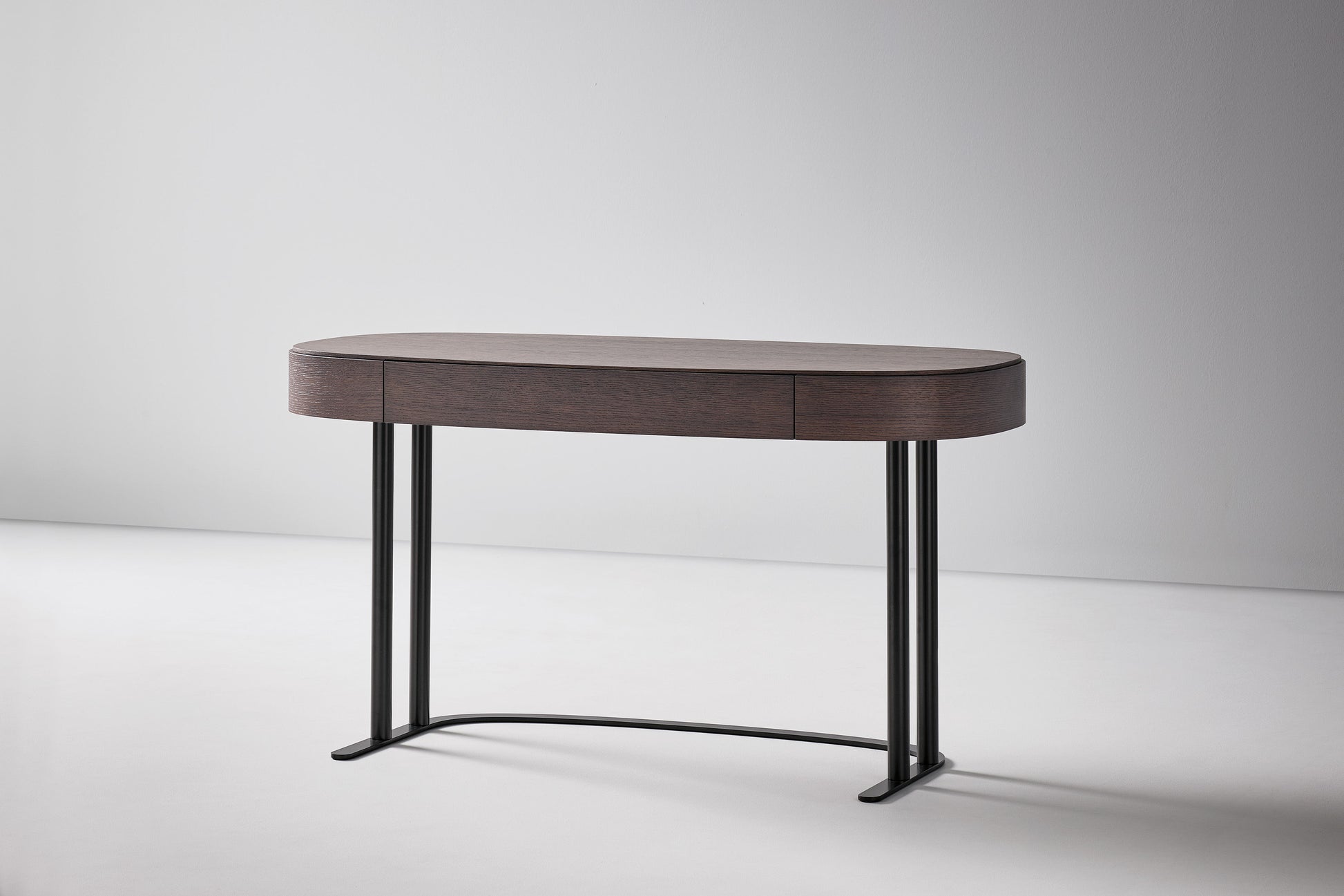 Isabey desk