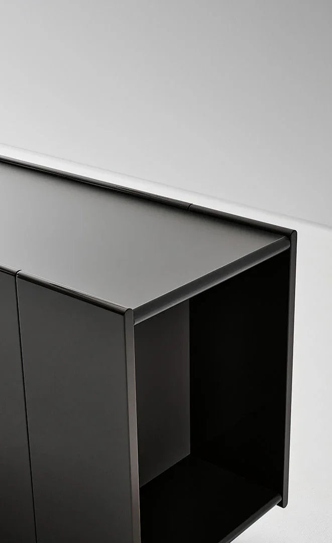 https_3A_2F_2Fcdn.bonaldo.com_2Fwp-content_2Fuploads_2F2026_2F04_2Fbonaldo-complementi-spy-stilllife - Benjamin & Maxwell
