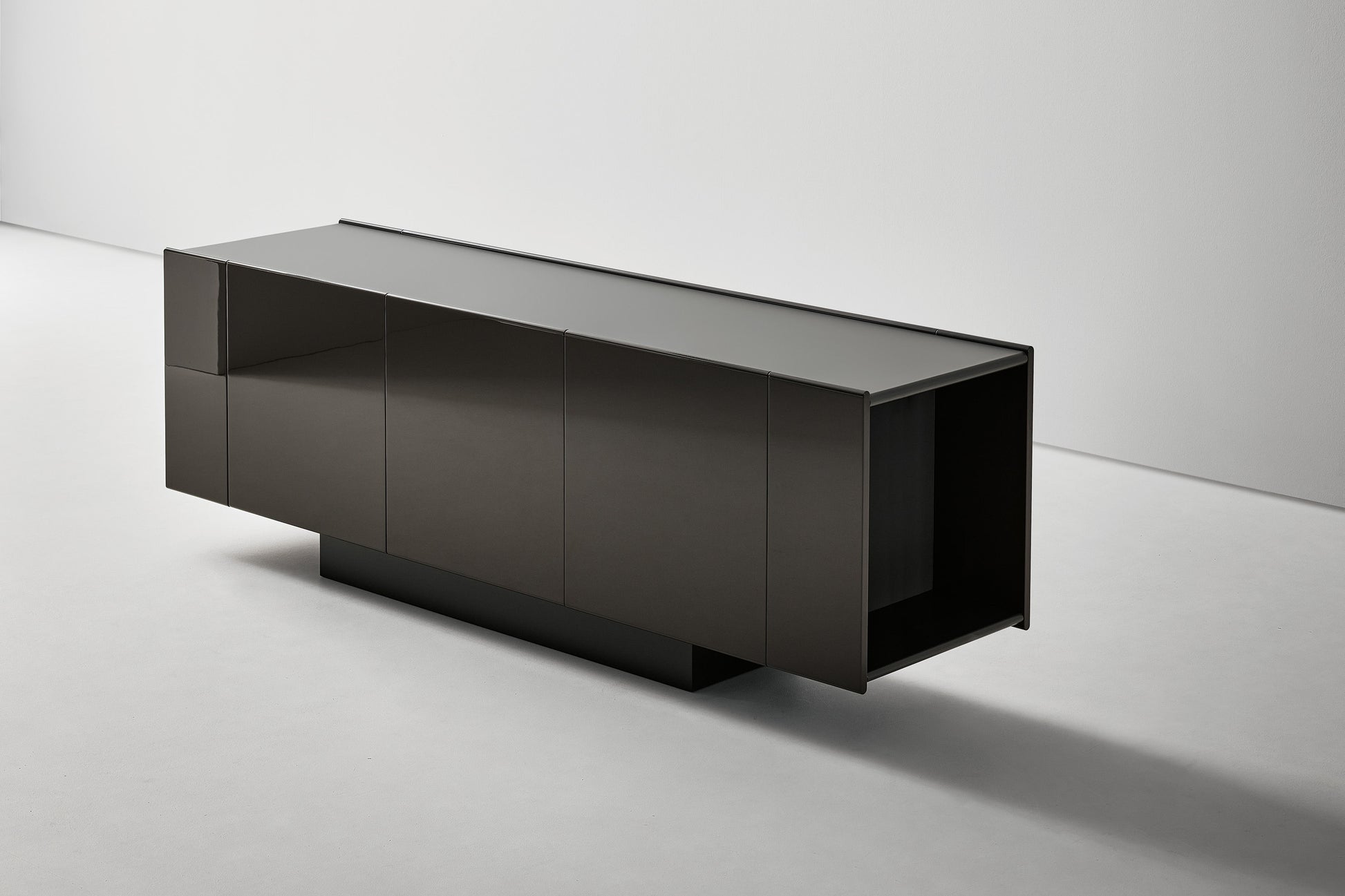Spy - Modern sideboard open compartments | Bonaldo