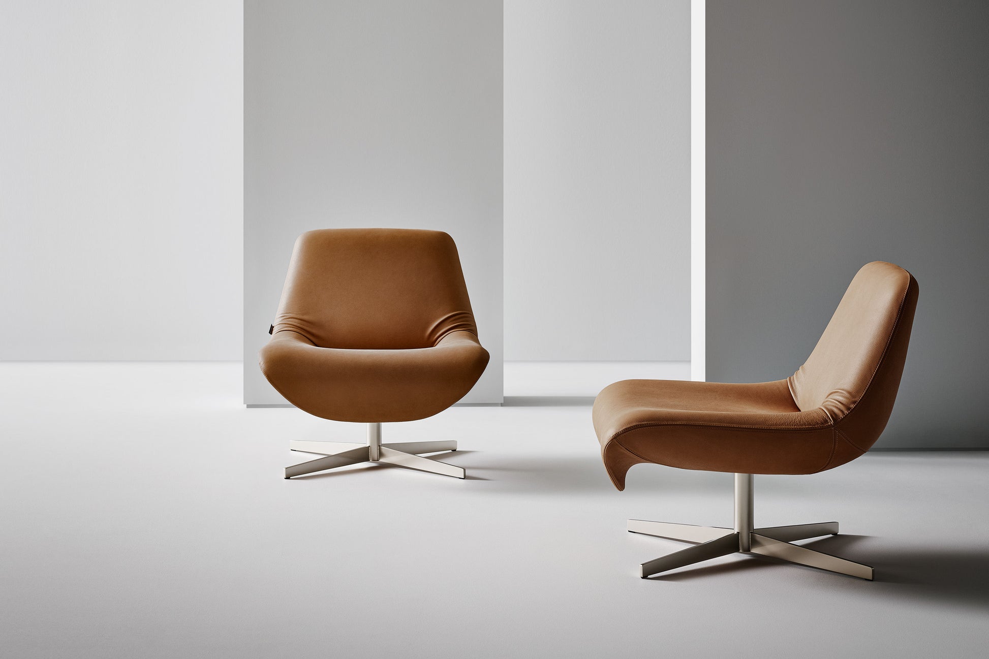 Ellison - Continuous line swivel armchair | Bonaldo