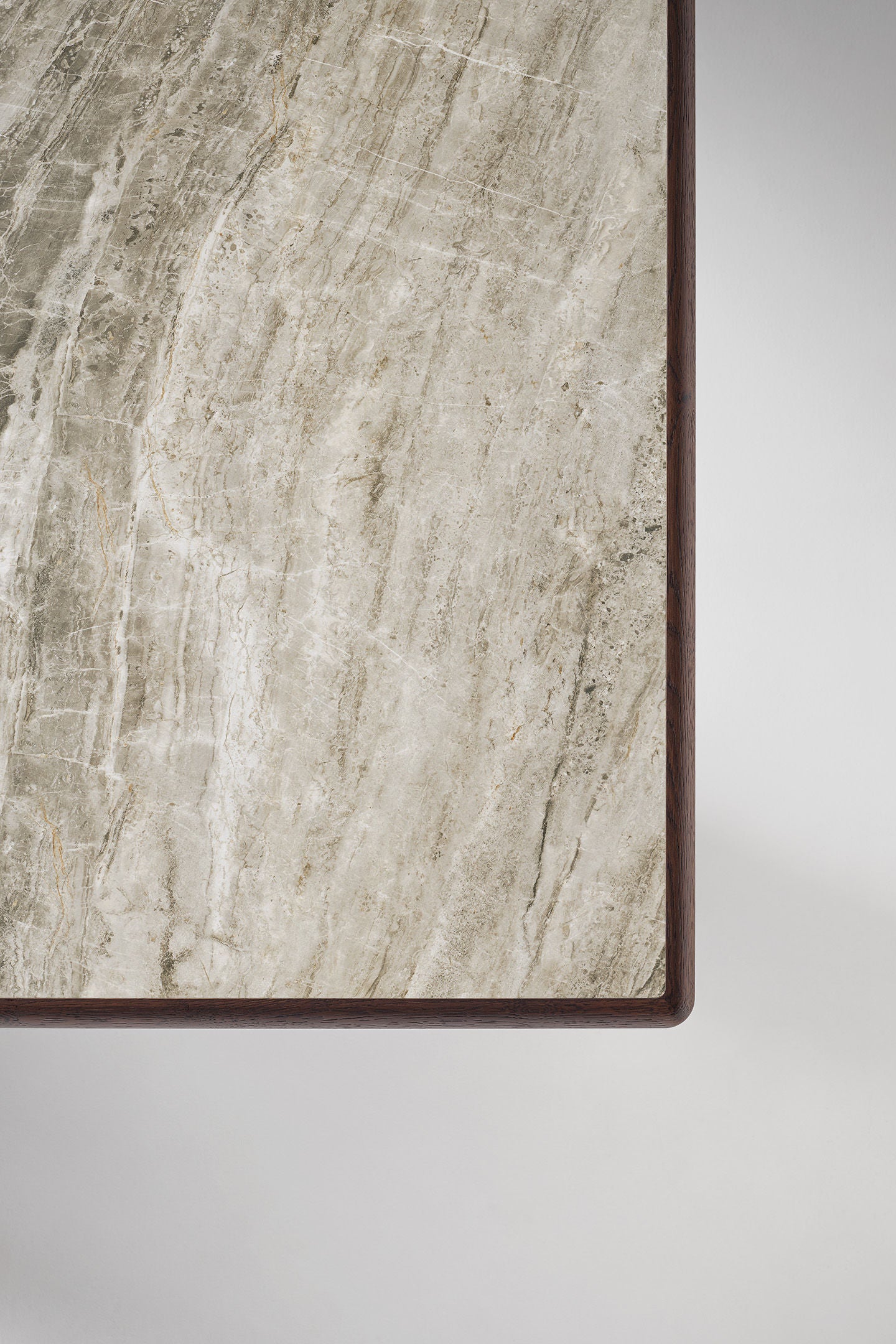Oshi - Solid wood table with ceramic top | Bonaldo