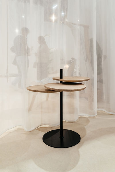 Leaf side table
