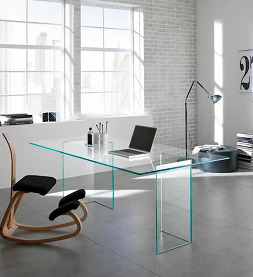 https://ik.imagekit.io/c2dr4dawp/https%3A%2F%2Ftonellidesign.it%2Fwp-content%2Fuploads%2F2022%2F05%2Fdesign-tonelli-tavoli-vetro.jpg?tr=f-jpg