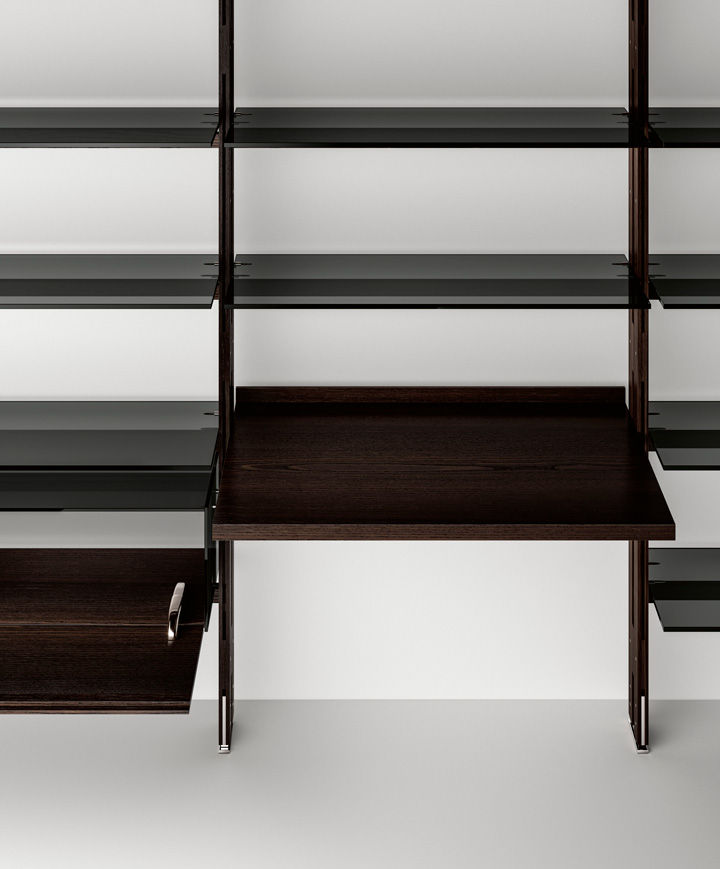 Bookcase Hemingway