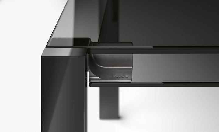 Extending table Livingstone Dark