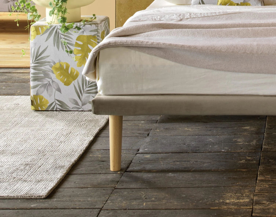 Feet for wooden bed bases