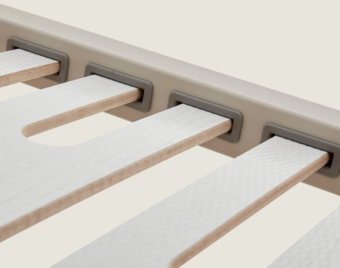 Slat holders for slat insertion