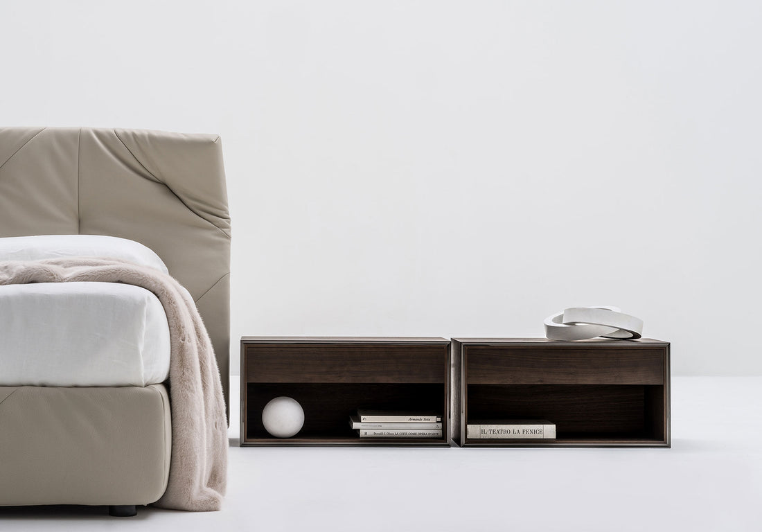 Leggera Bookcase