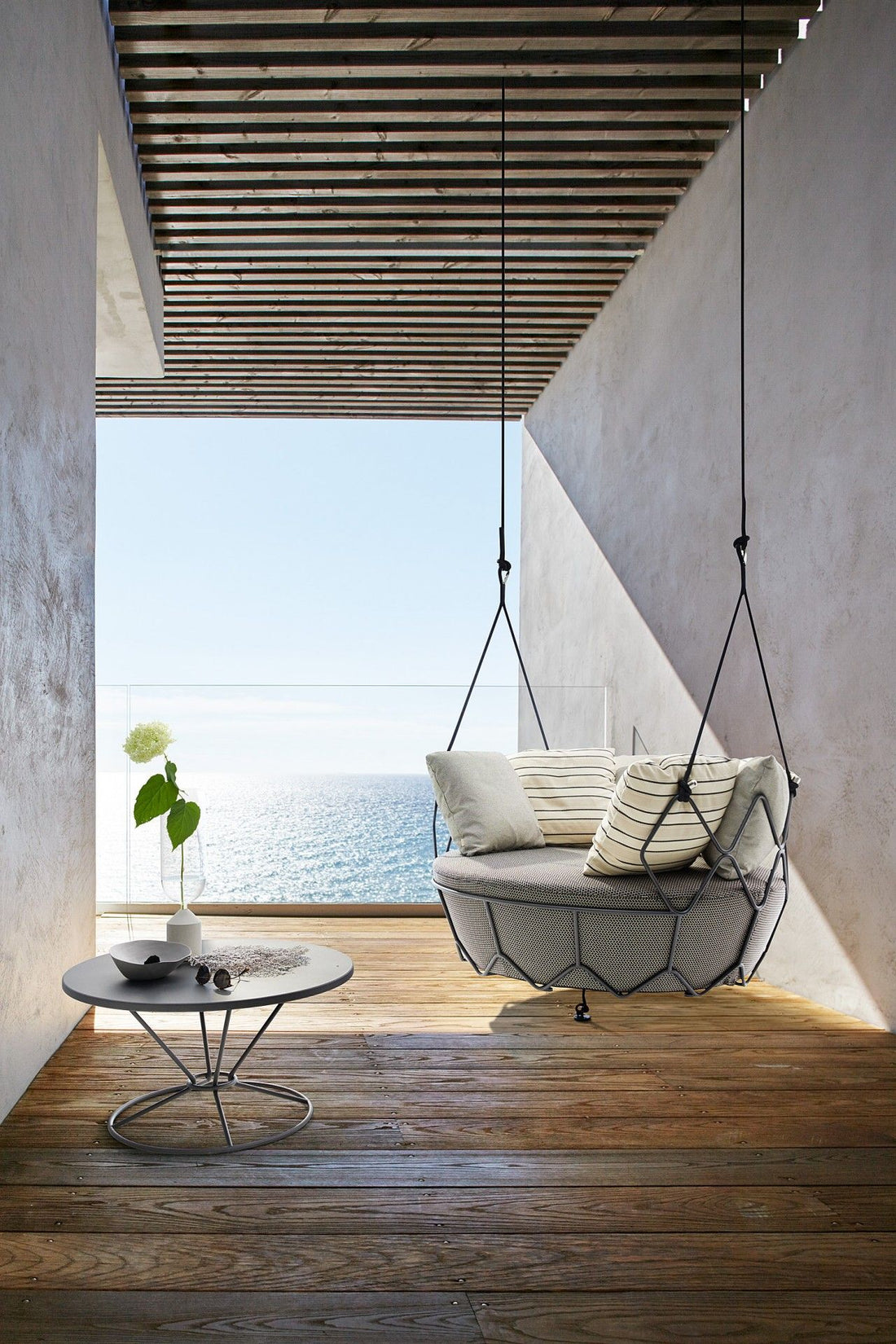 Art. 9883 - Gravity Light Hanging Sofa