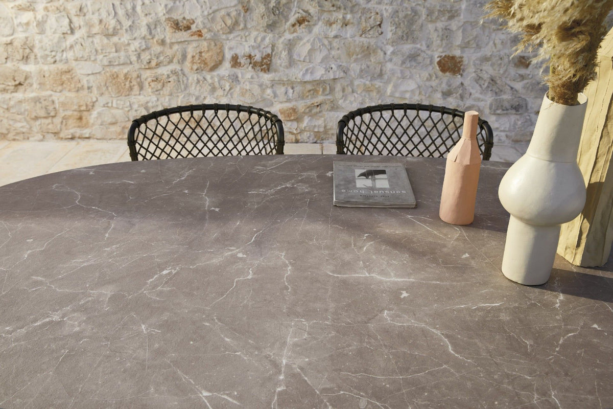 Art. 4376-Charme Dining Table