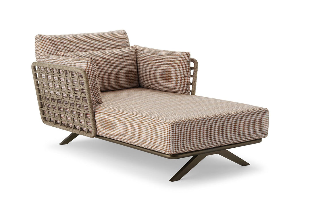 Art. 75A3 - Arman Chaise Longue