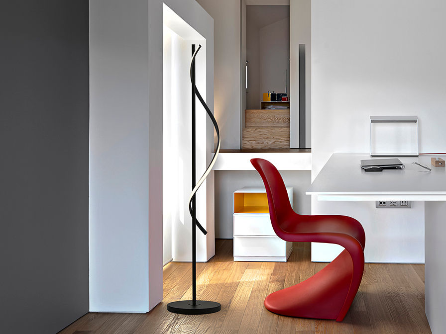 BOA -BLACK FLOOR LAMP