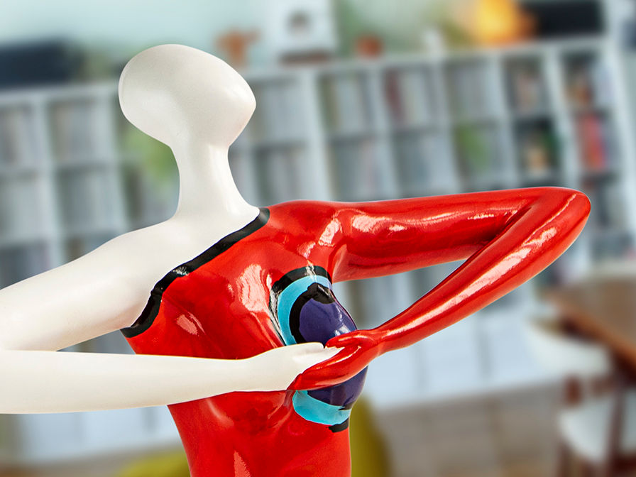 Femme 326191 Medium Decorated Resin Figure