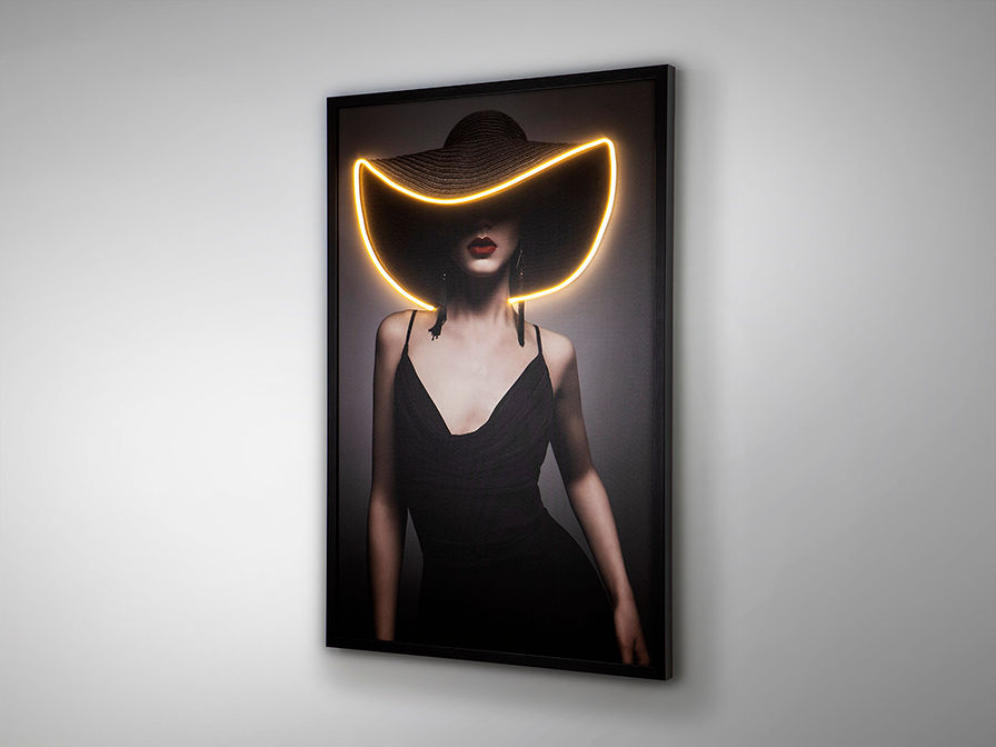 PAMELA - LED LIGHT FRAME 80x120