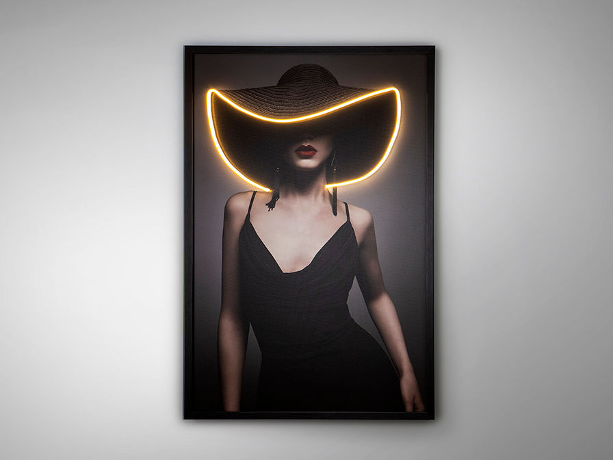 PAMELA - LED LIGHT FRAME 80x120