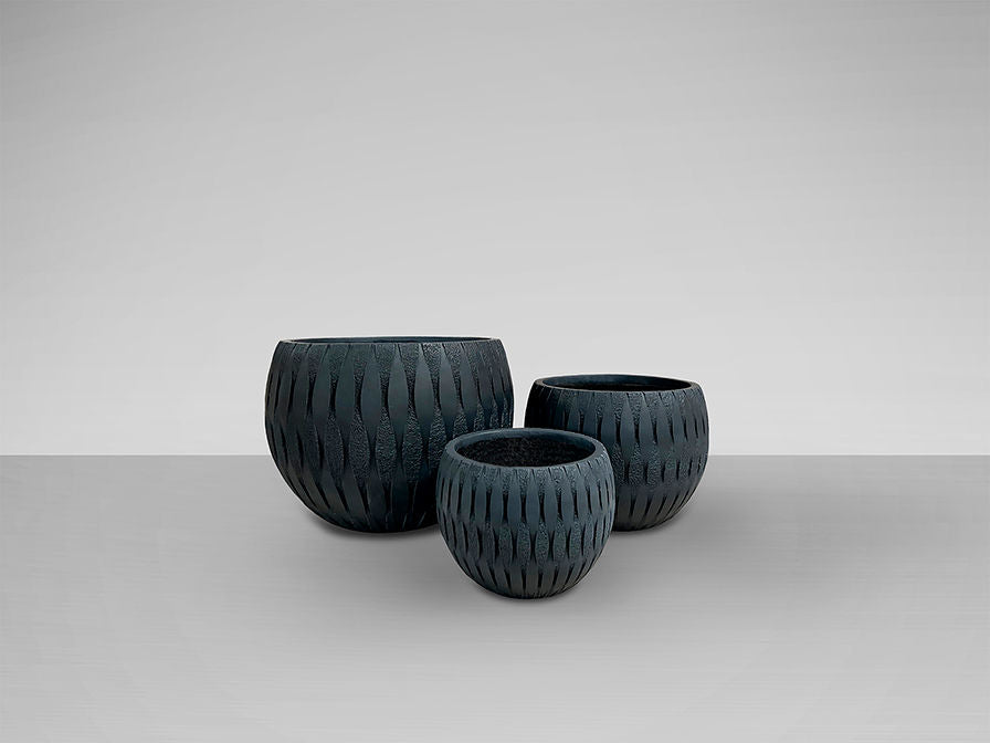Yuca Set of 3 Black Planters Fiberglass Indoor Decorative