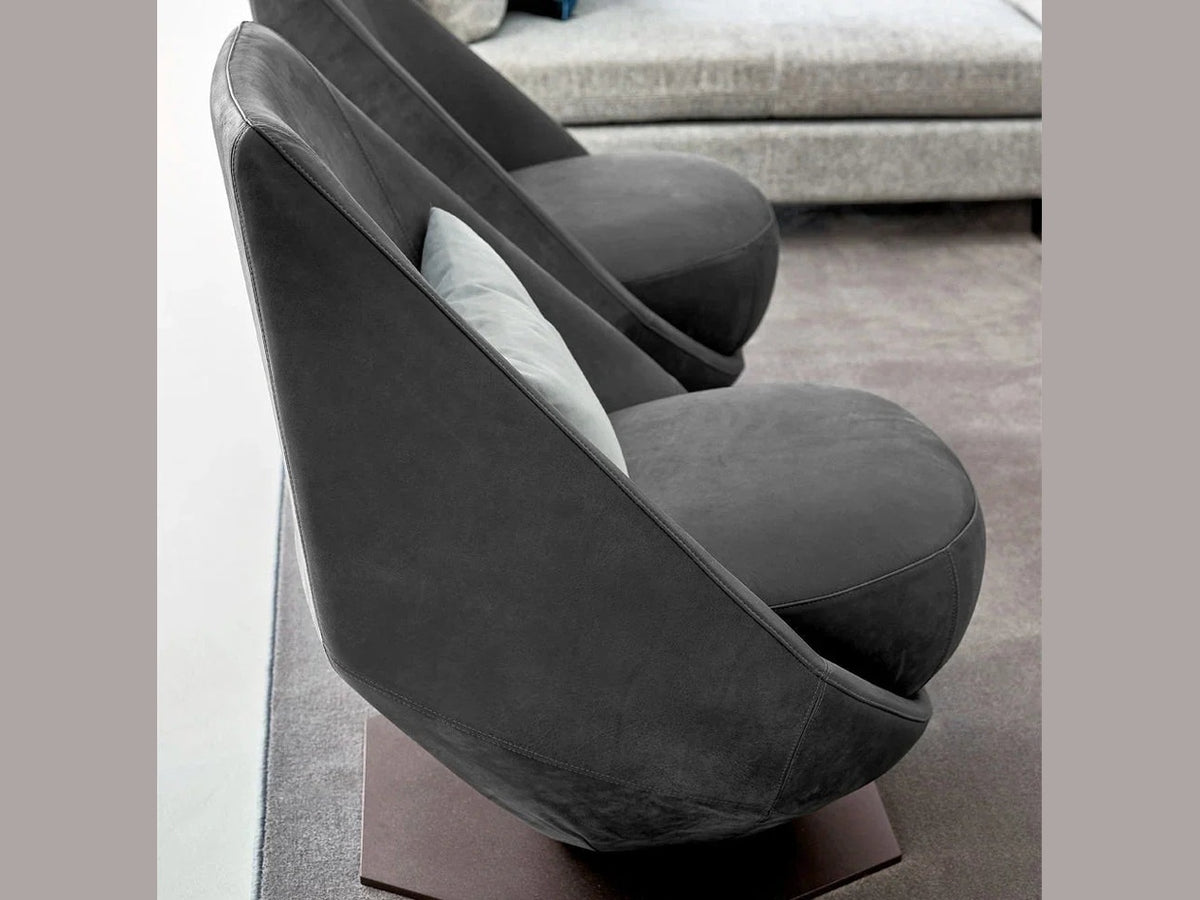 living room furniture Overdrive - Benjamin & Maxwell